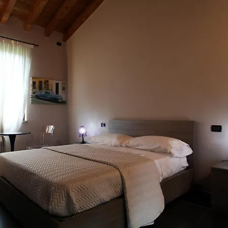 Bed & Breakfast Cascina Quaderna 4*