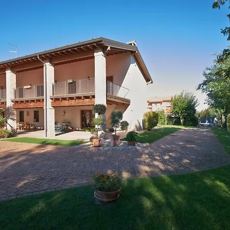 Cascina Quaderna 4* Castenedolo